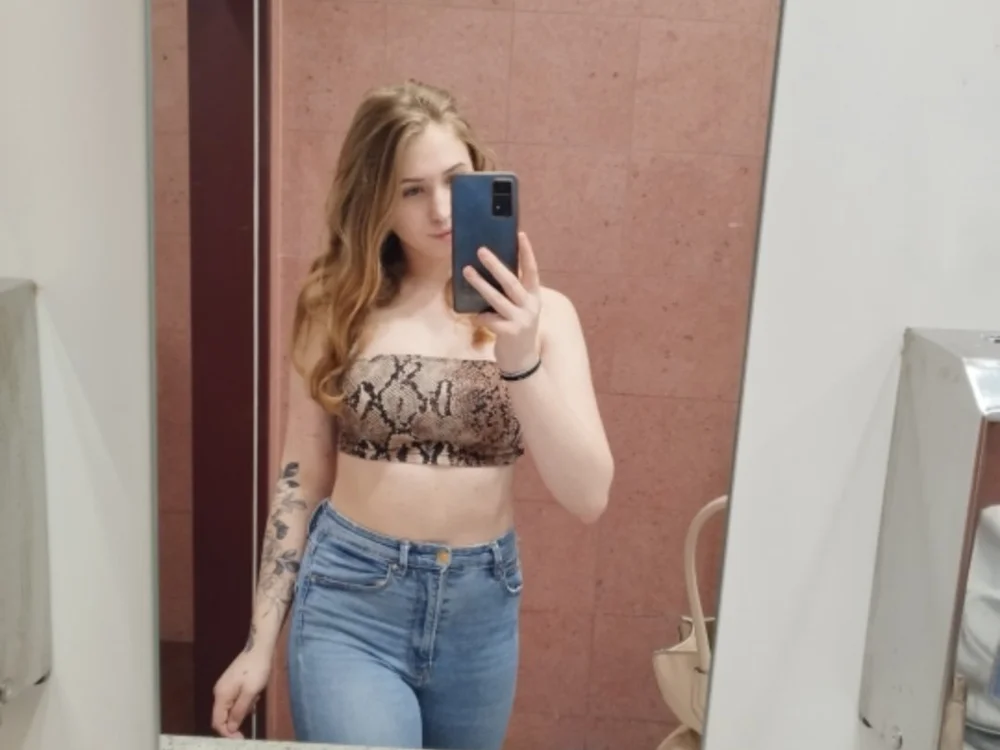 GigiGold00 offline chatrum