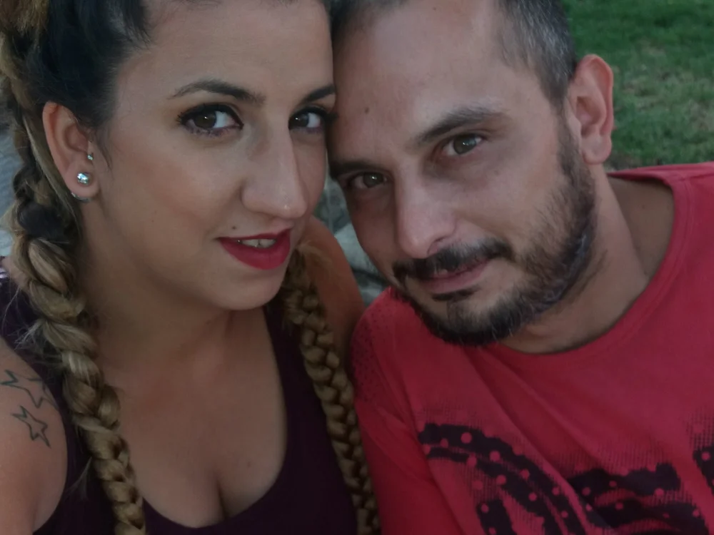 Sensual_couplexx's Offline XXX Chat