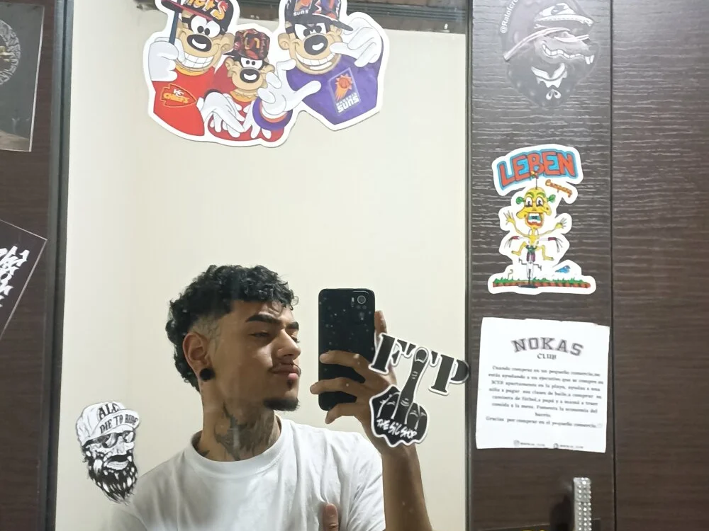 Macky_Hot Chat XXX offline