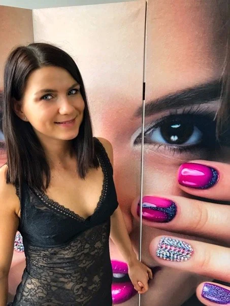 Fabienne_Rossi's Offline Chat Room