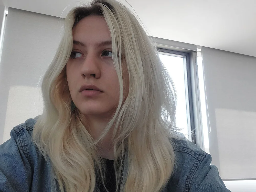 TemariFlower's Offline Chat Room