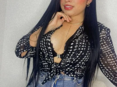 mia_adams_bm profile