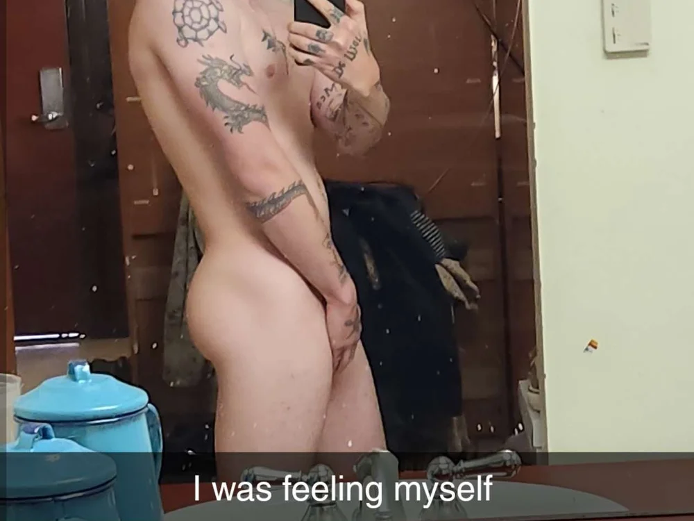 Tommy604's Offline Chat Room