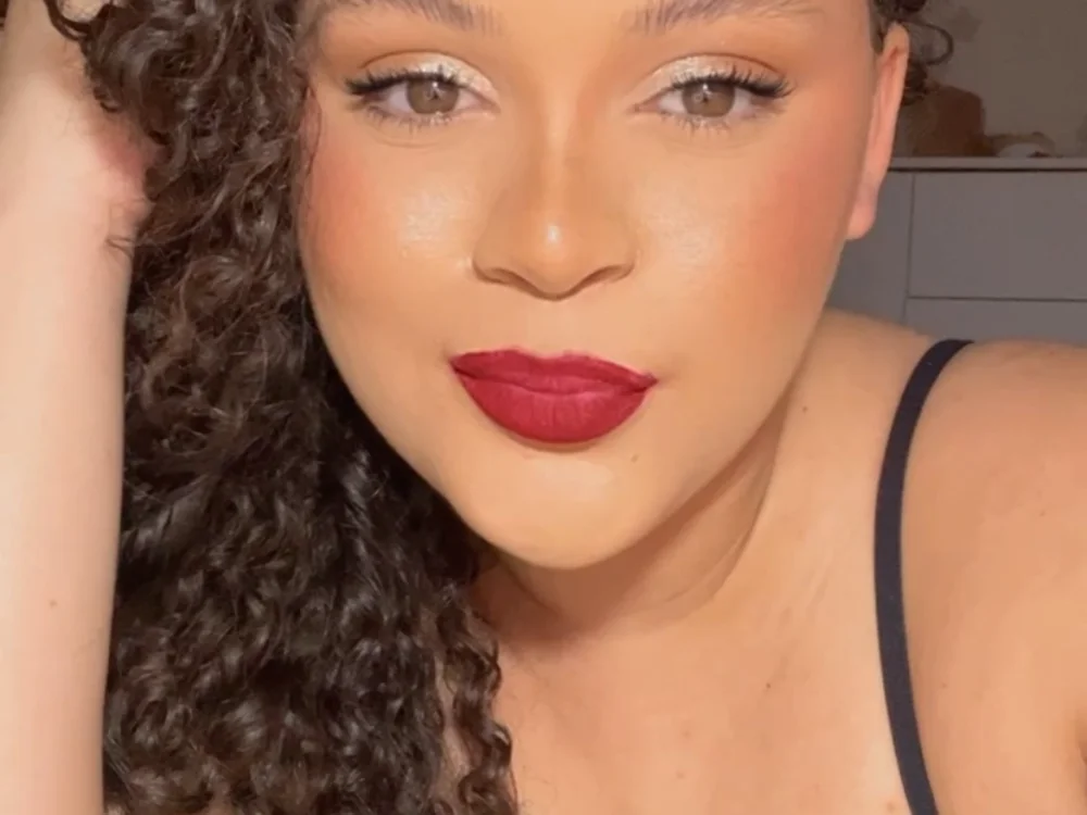 amora54n Offline XXX chat