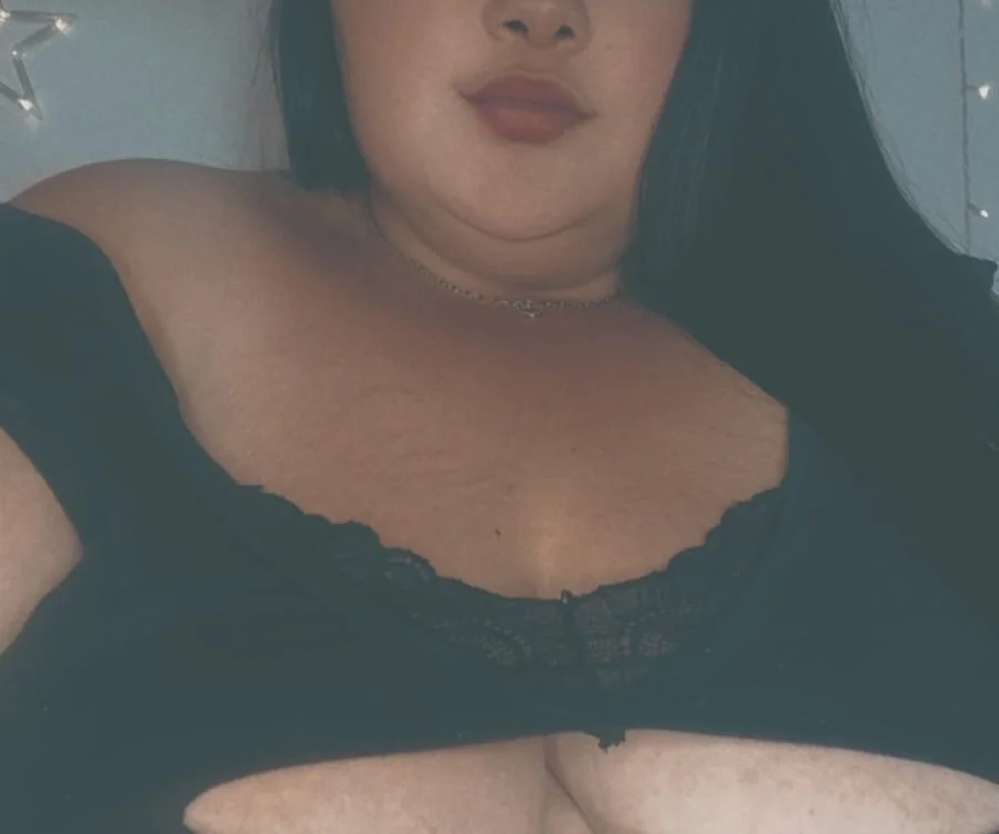 Sammysexy__'s Offline Chat Room