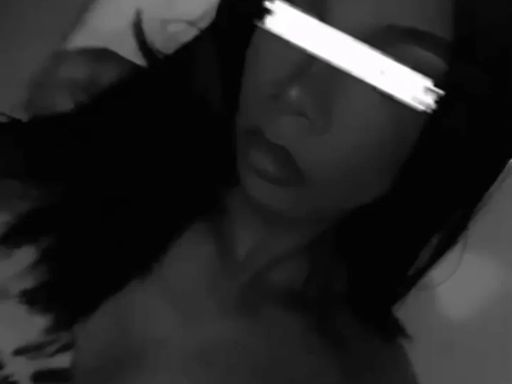 anais077: συνομιλία ΧΧΧ εκτός σύνδεσης