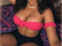 MadameGenevieve's Offline XXX Chat