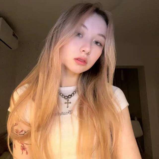 PinkTraible offline XXX-chatje