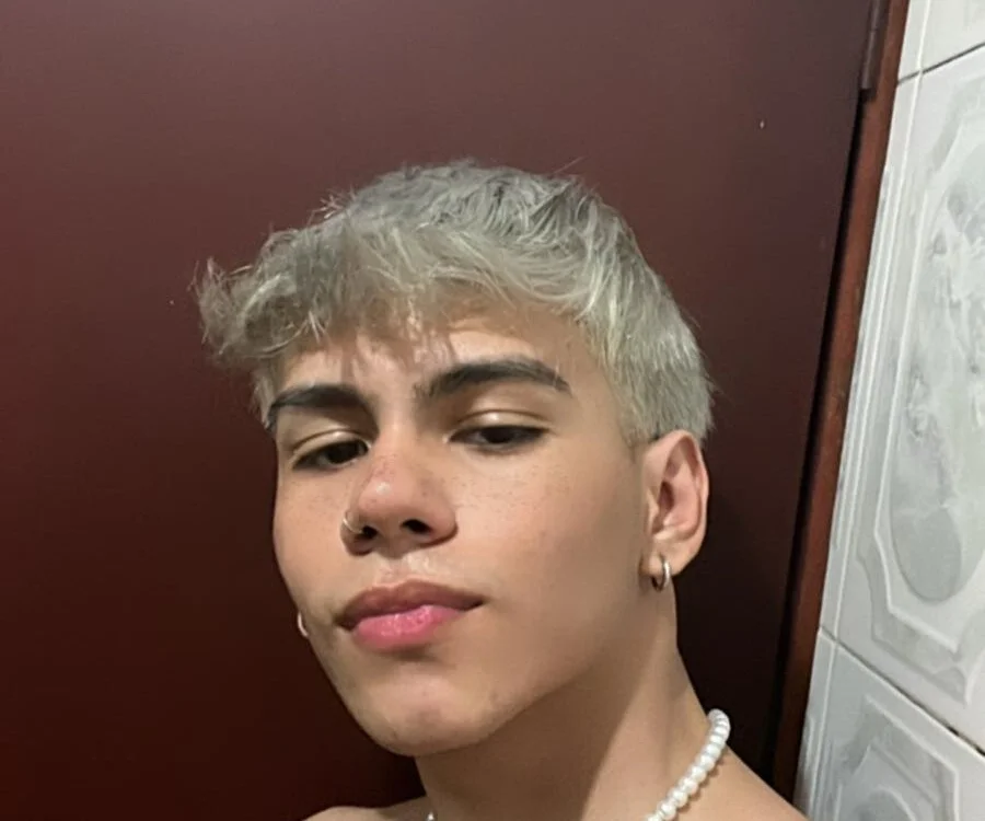 Austin_falcon offline XXX-chatje