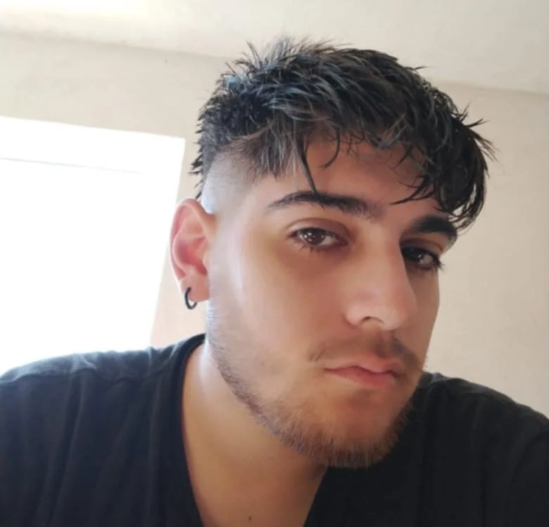 mathy_2004's Offline Chat Room