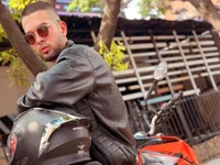 Ian_Valenti's webcam live show