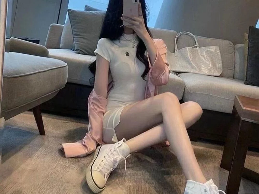 ghhgggywe Adlı Modelin Çevrimdışı XXX Sohbeti