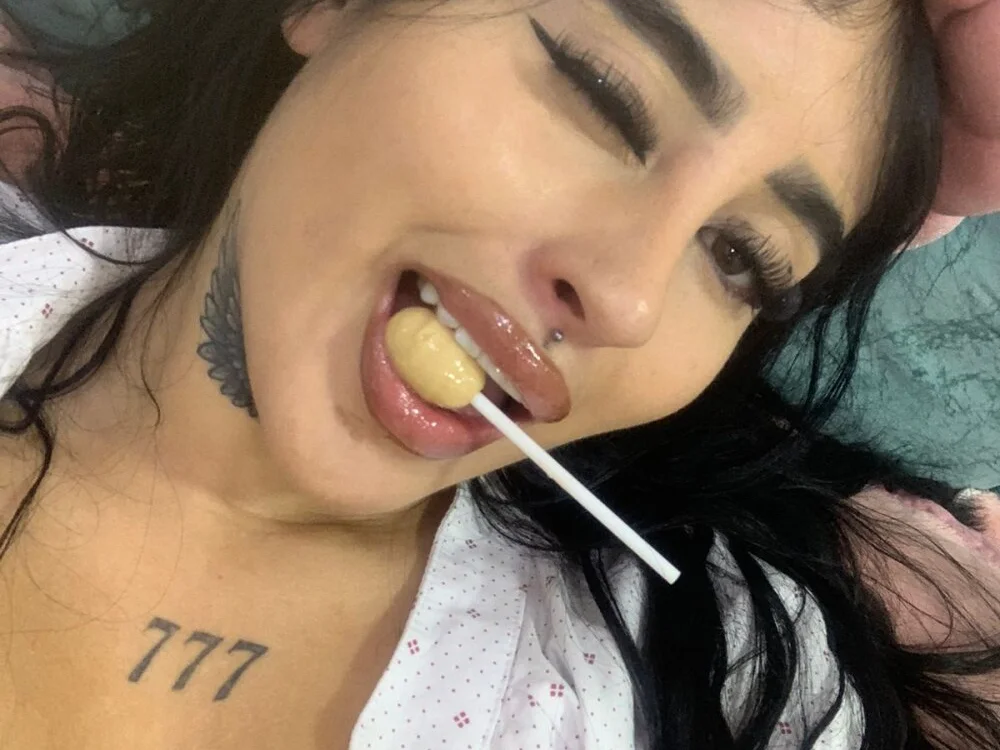 Girl_milk7 Chat XXX offline