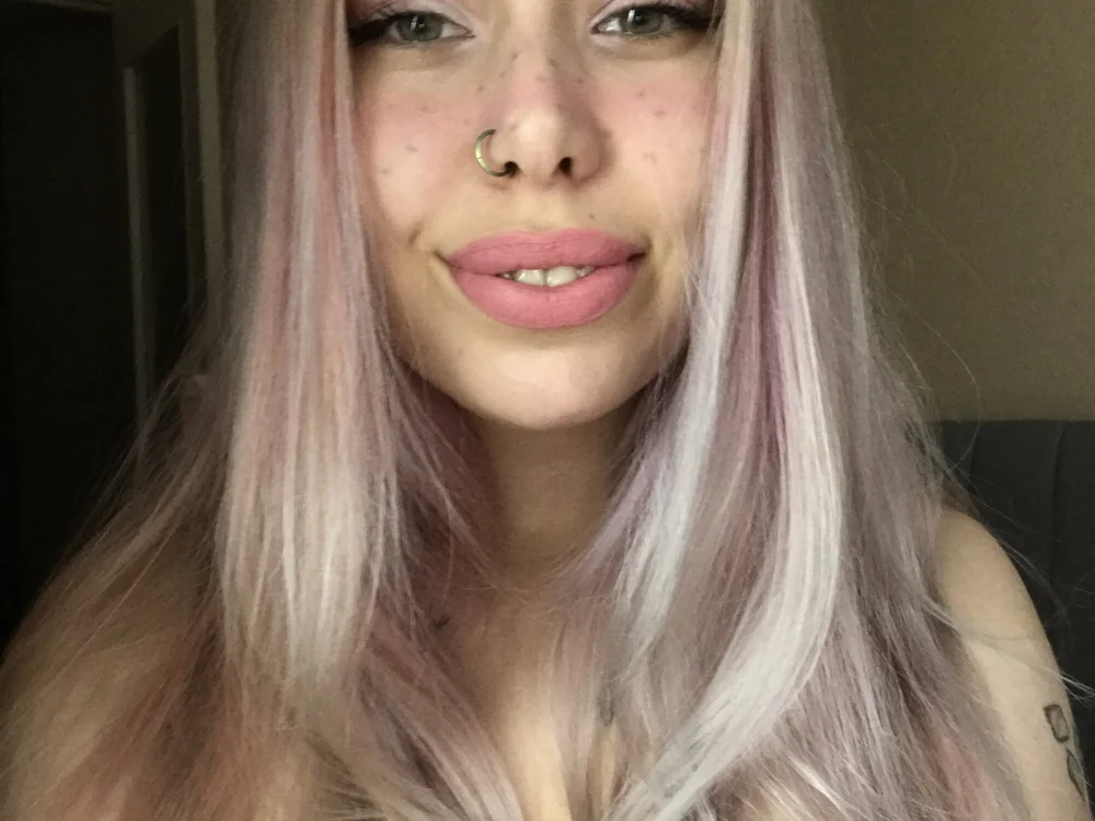 moooonpie's Offline Chat Room