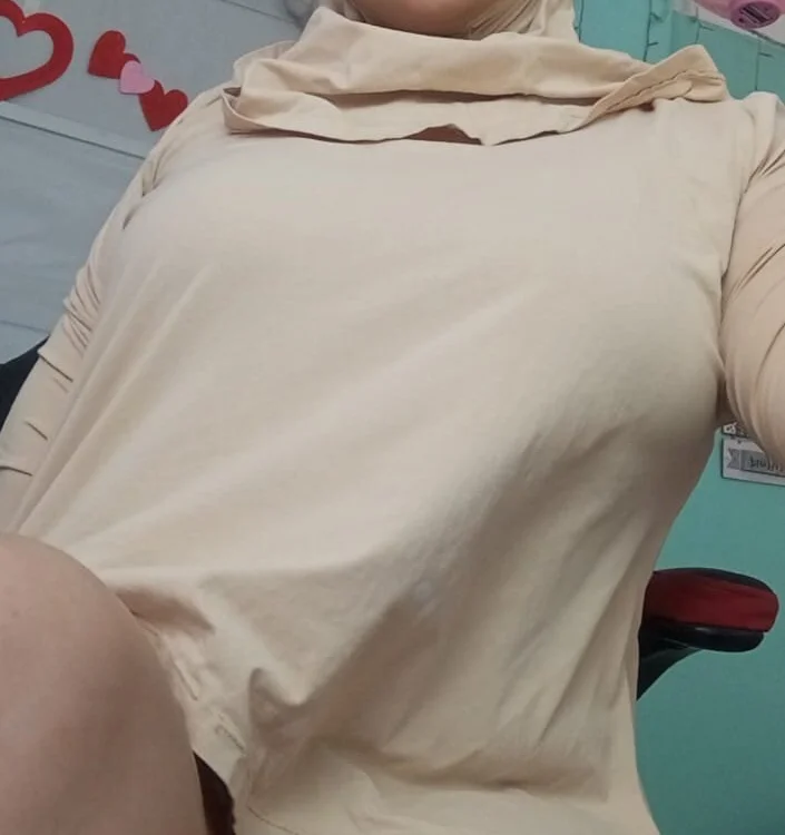 AzaharaMahmud Adlı Modelin Çevrimdışı XXX Sohbeti