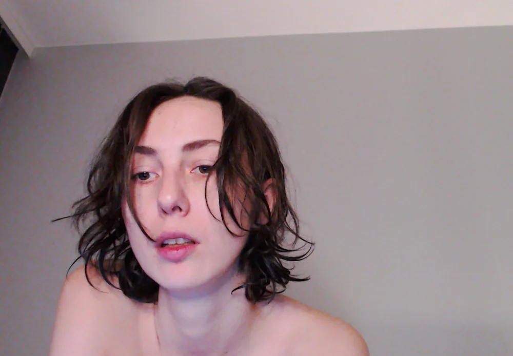 indiebroadcaster's Offline XXX Chat