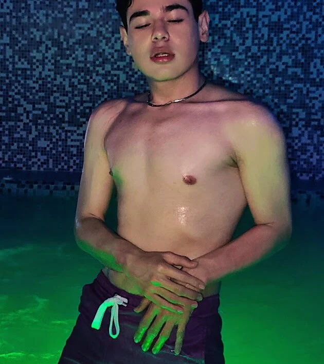 Valentino_Ceratti_ Chat XXX offline