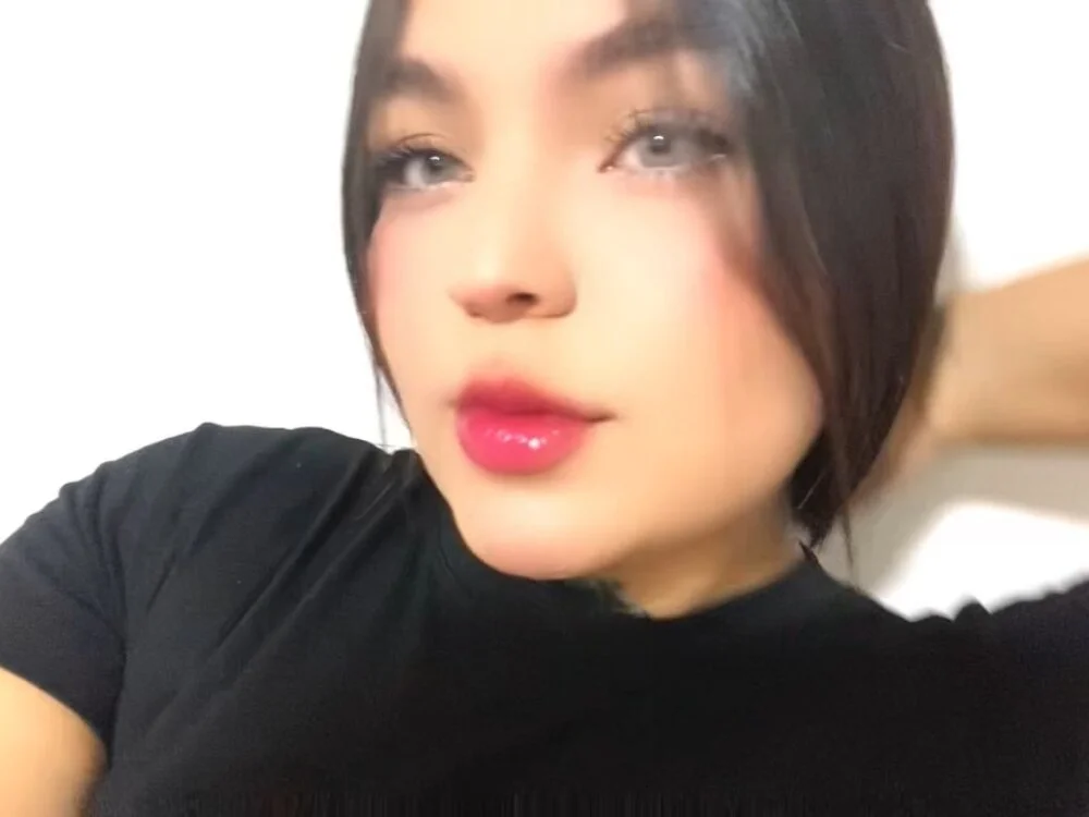 melody_blossom_ offline XXX-chatje