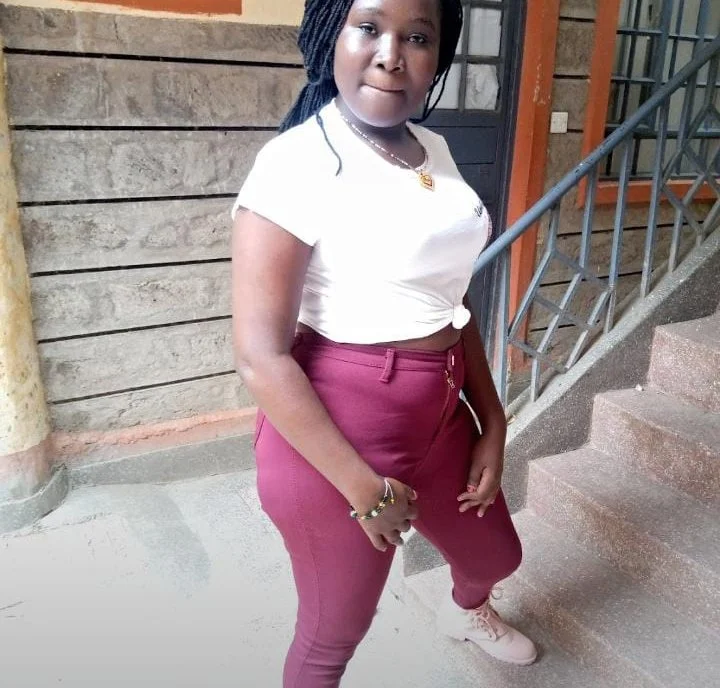 queen_aria19 Adlı Modelin Çevrimdışı XXX Sohbeti