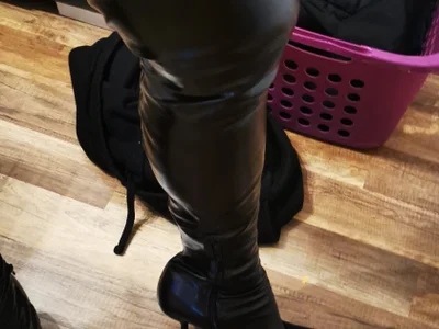 TS_BlowjoBBunny_Mila - Trans 