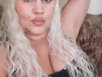 IsabellaBoni élő XXX-chatje