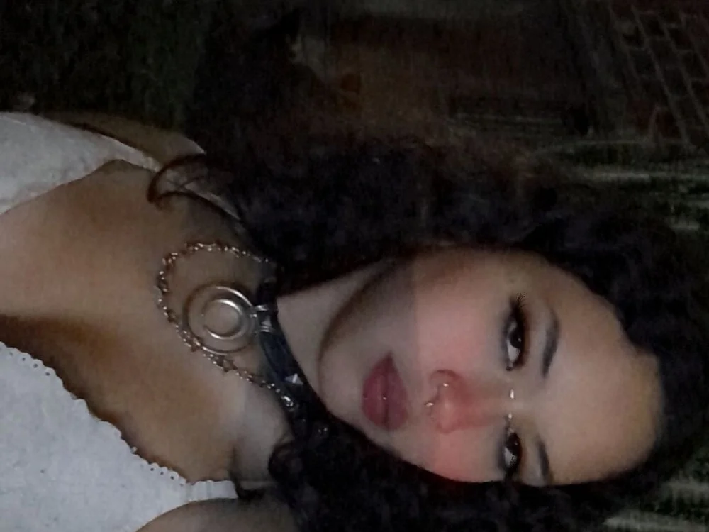 ilitzy_cardona Chat XXX Ngoại tuyến