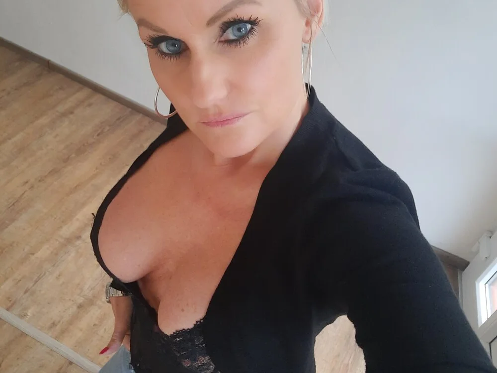 Offline XXX chat modela Daryyna