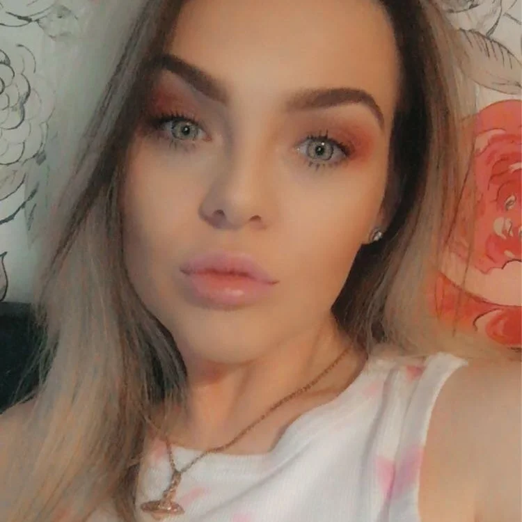 Saffron_Star's Offline Chat Room