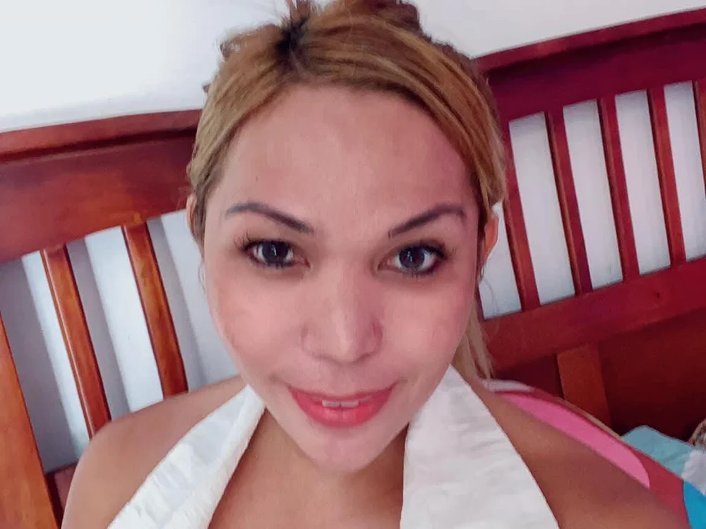 Zena90 - Trans webcam sex chat