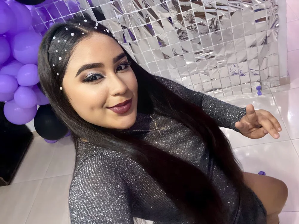 kimmy_gates offline chatrum