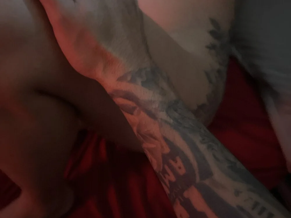 meninadeparis 離線 XXX 聊天