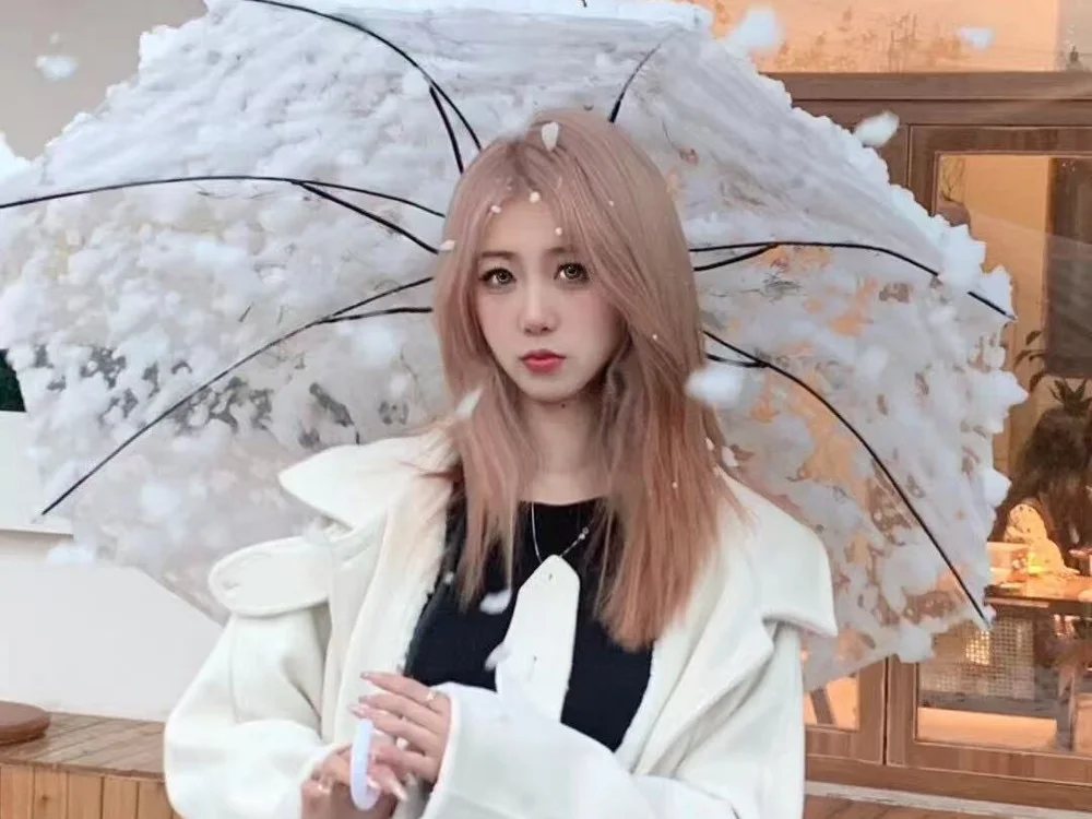 Lydia1101's Offline XXX Chat