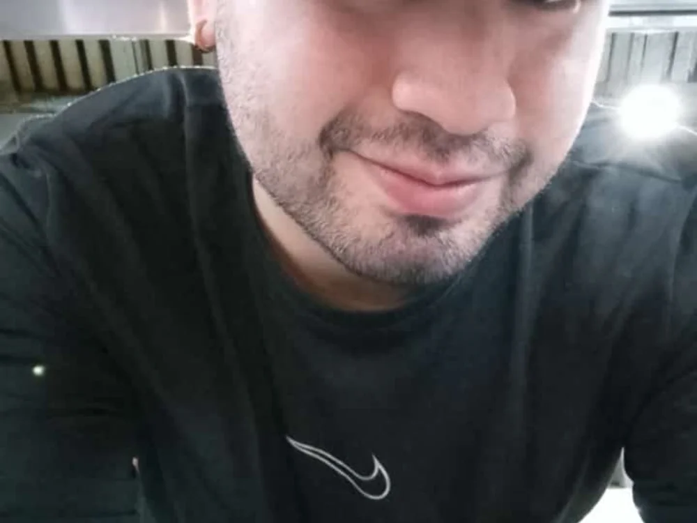dj250801's Offline Chat Room