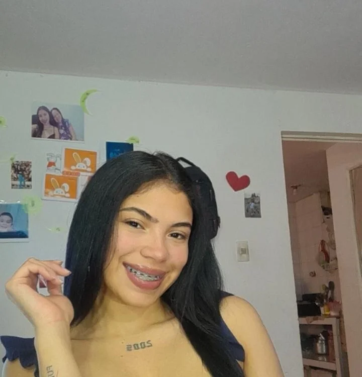 แชท XXX ออฟไลน์ของ AuroraHoney32