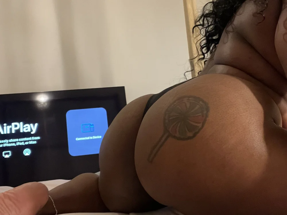 KimBooty6969's Offline XXX Chat