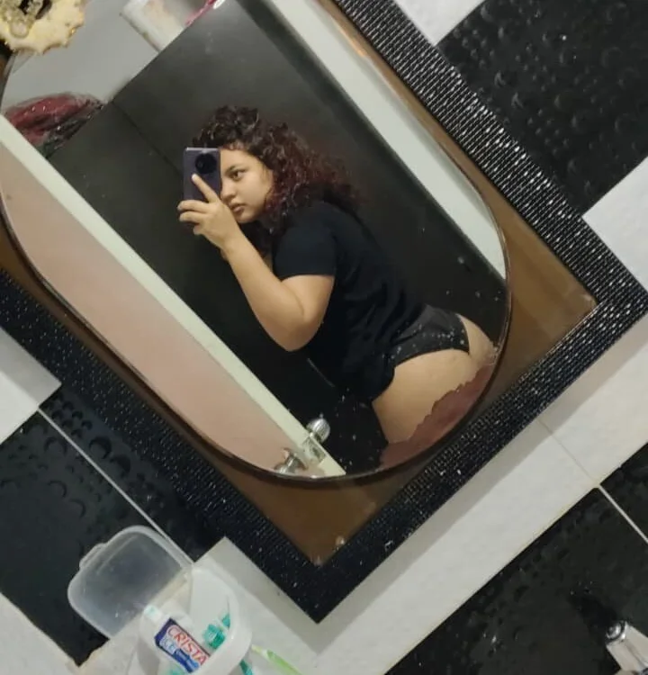 angel_lowe's Offline Chat Room