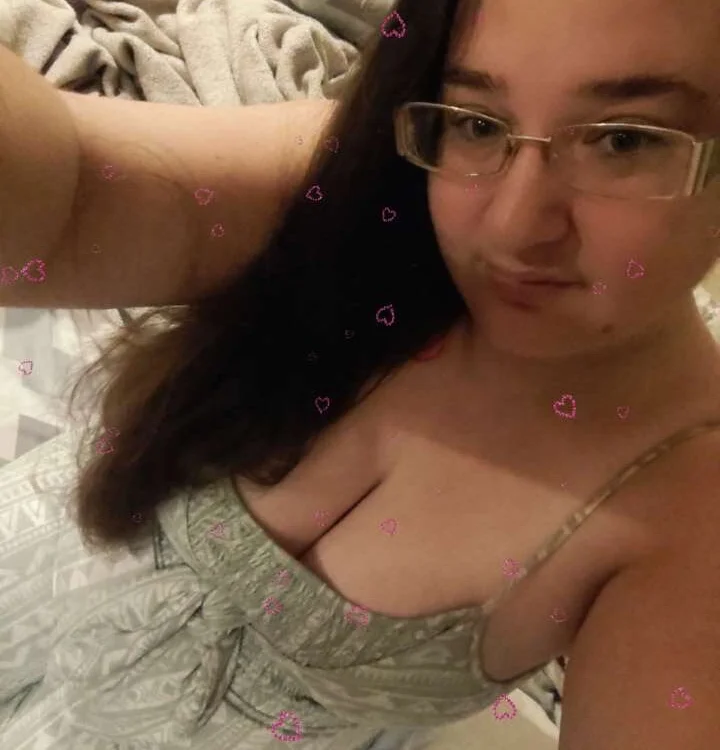 veracouple's Offline Chat Room