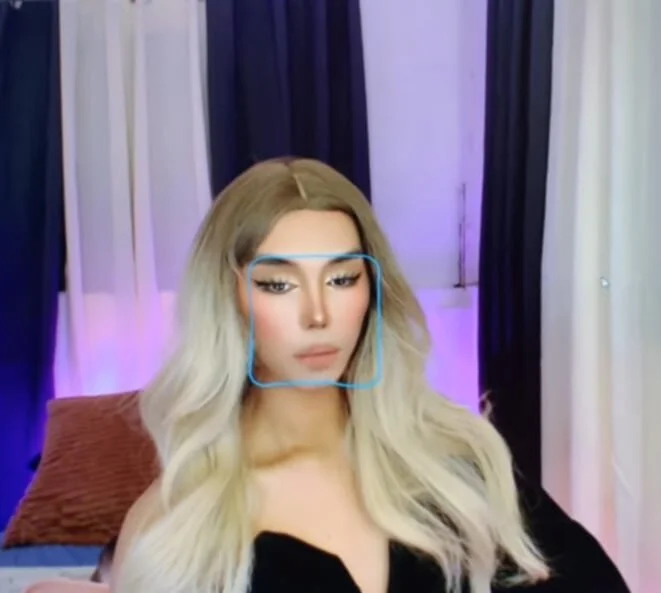 SableMonroexx's Offline Chat Room