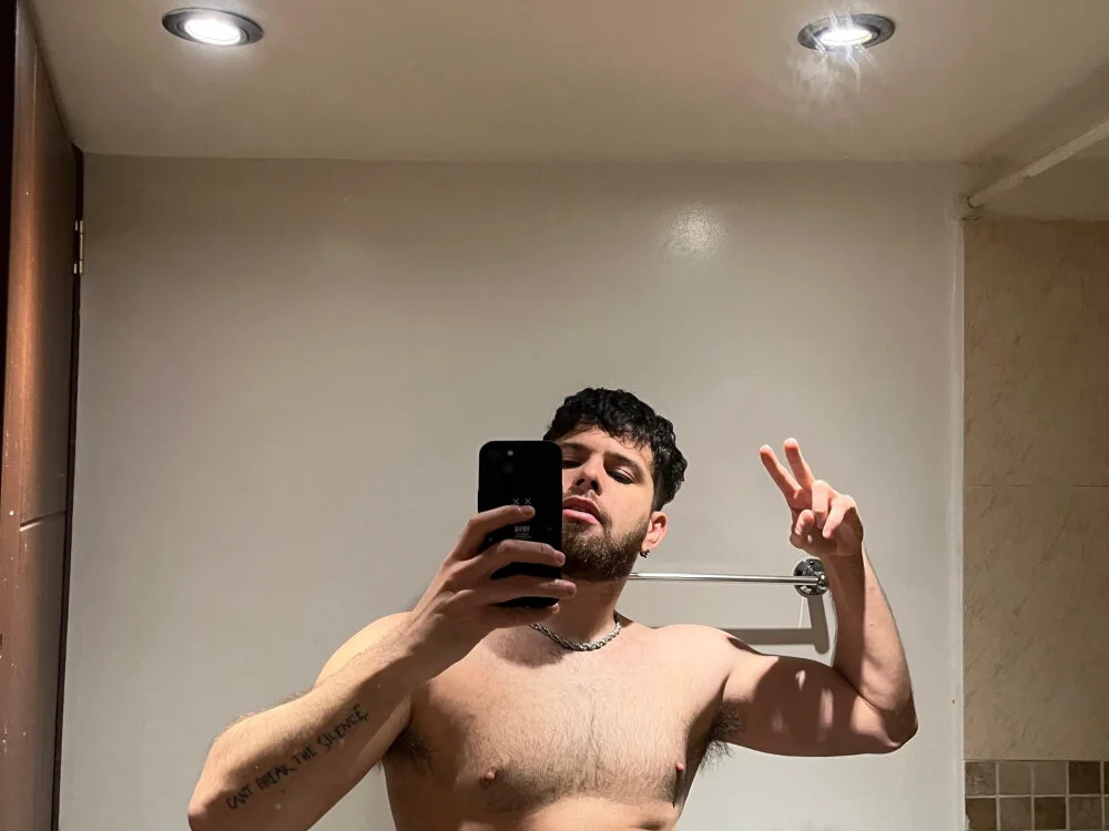 zoneboys_'s Offline XXX Chat