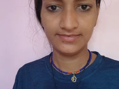 CHANDI_HOT34
