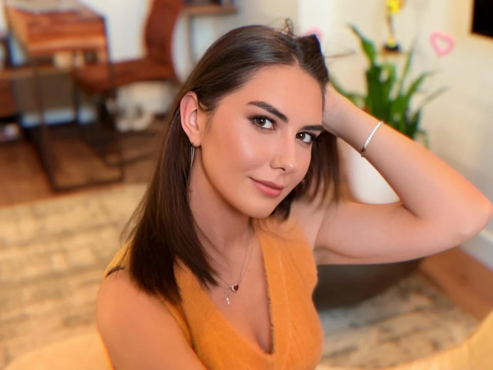 AlisaAlarien Offline XXX chat