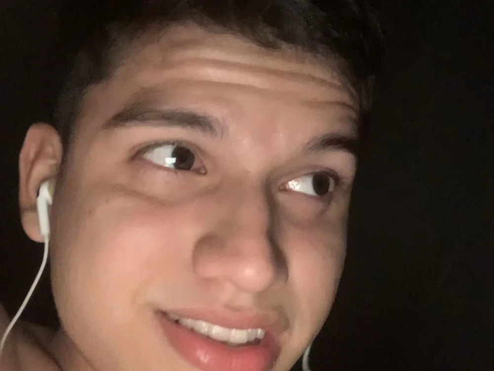 eingdav01's Offline Chat Room