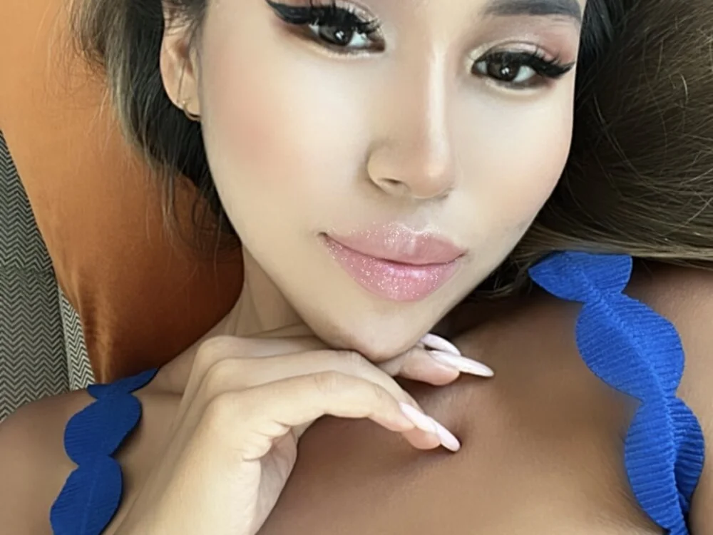 lilulileee's Offline XXX Chat