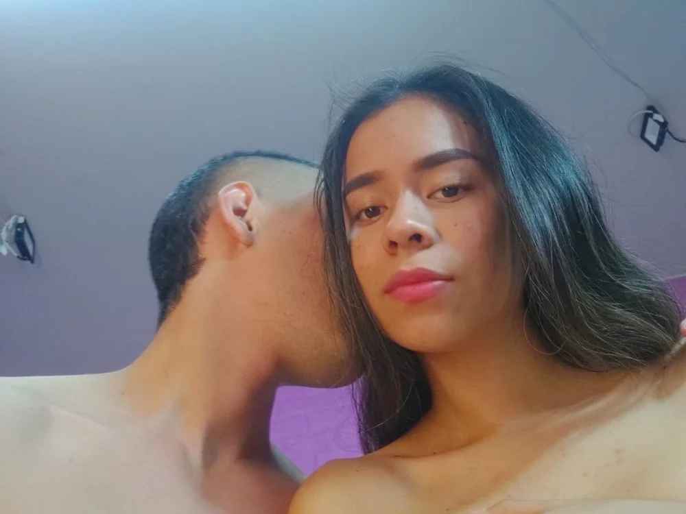 ห้องแชทออฟไลน์ของ Michell_and_Brandon