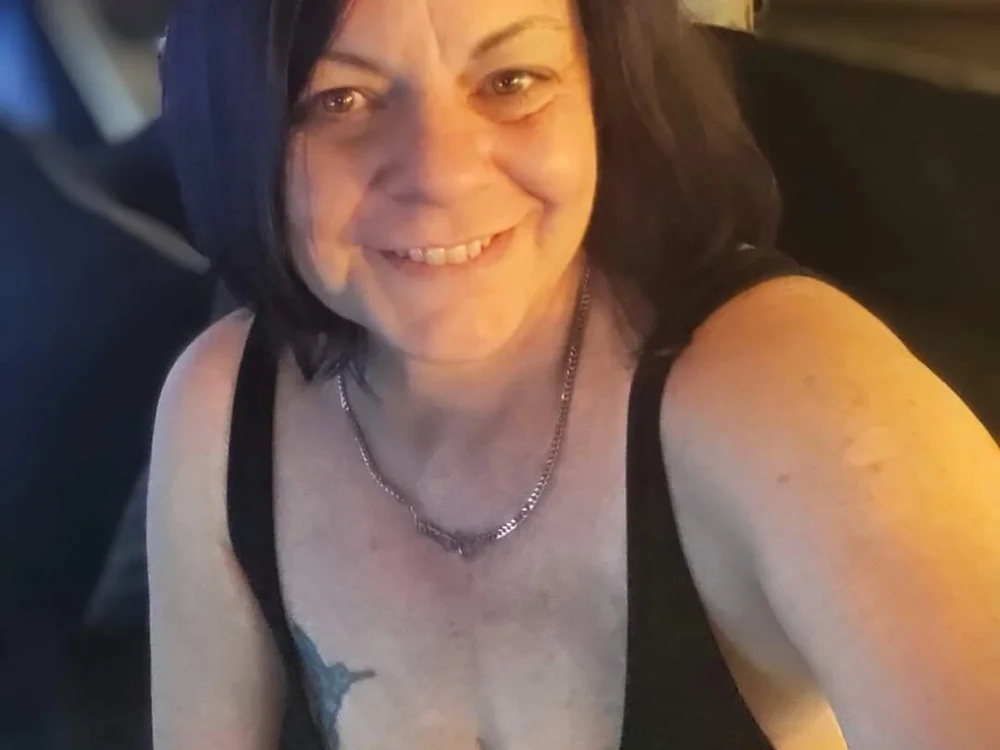Offline chatovací místnost Luna_Rae