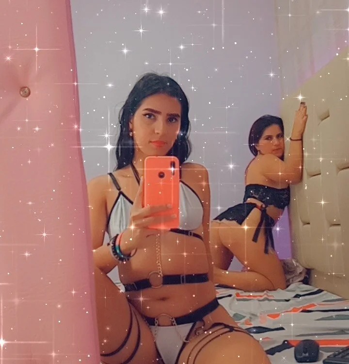 sofiaandnatasha_ offline chatrum