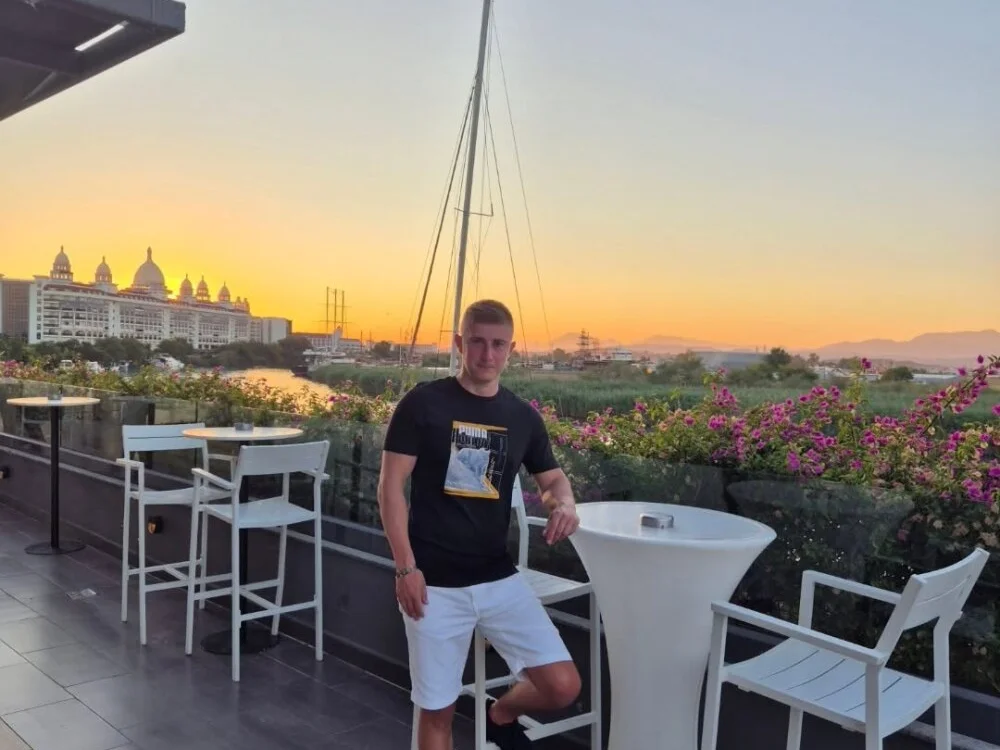 TodMusclePower9 offline XXX-chat