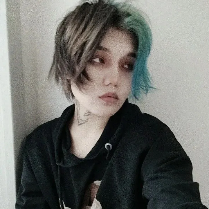 Saika_Chan offline XXX-chat