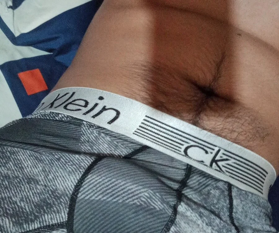 navu98 Offline XXX-chat