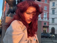 AliceRedTailed's webcam live show